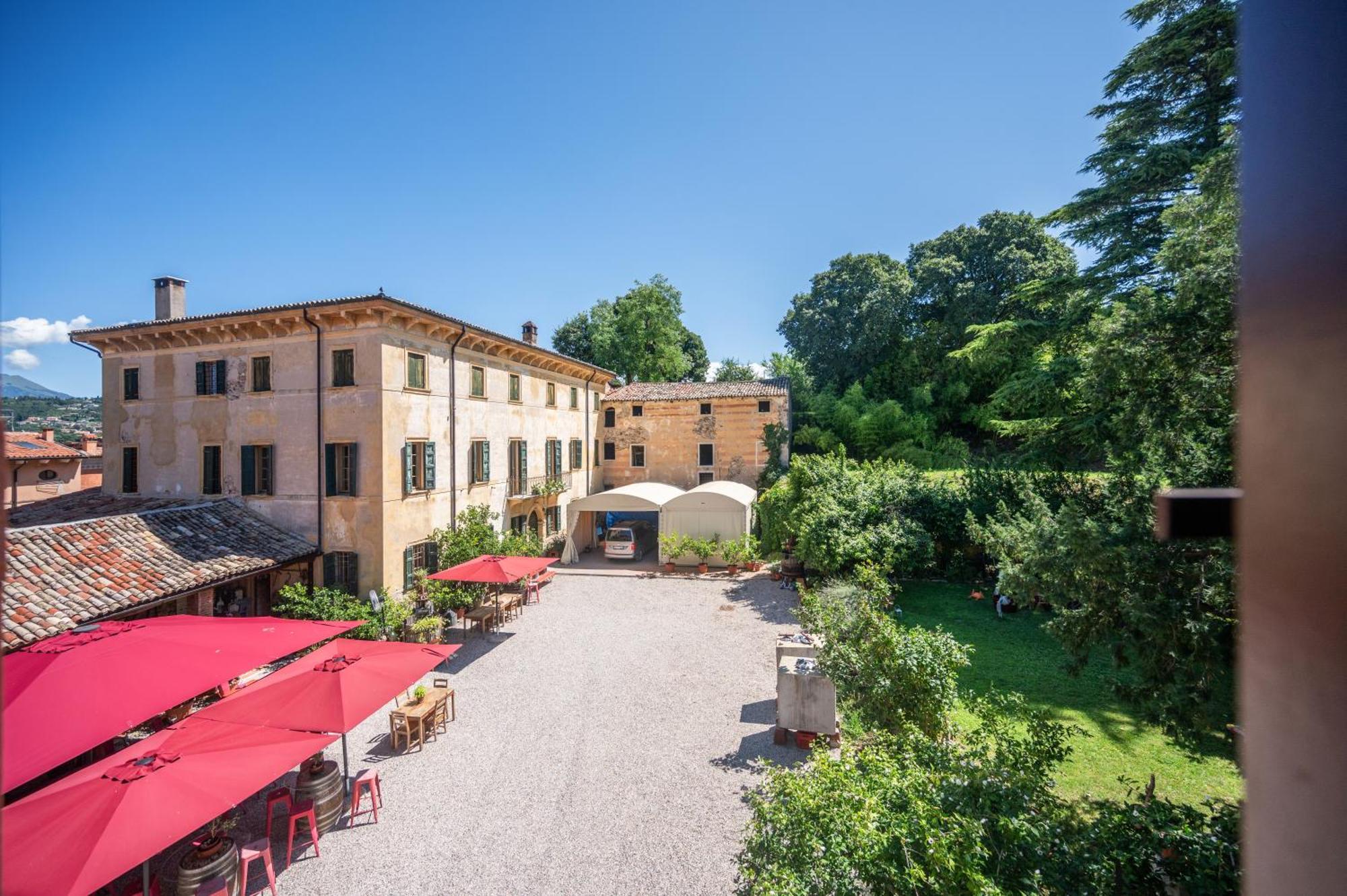 Villa Calicantus Bardolino Bagian luar foto
